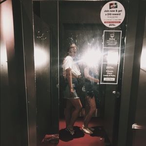 Meet your Posher, Olivia